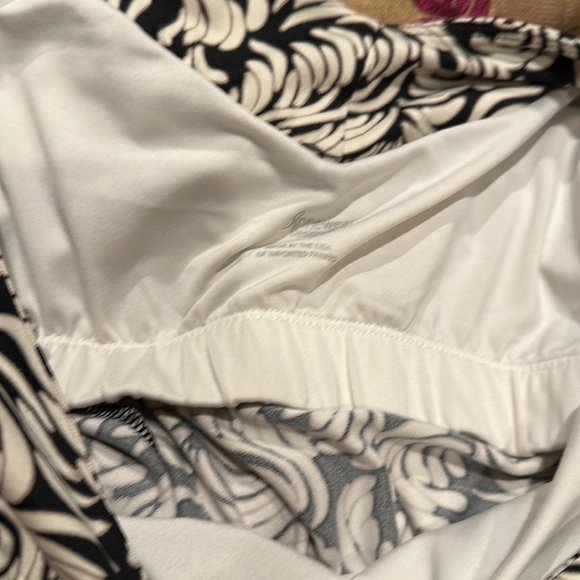 Stoneware Design Black & Cream paisley Tank Top Build in Bra In Good Cond Sz M - Picture 9 of 10